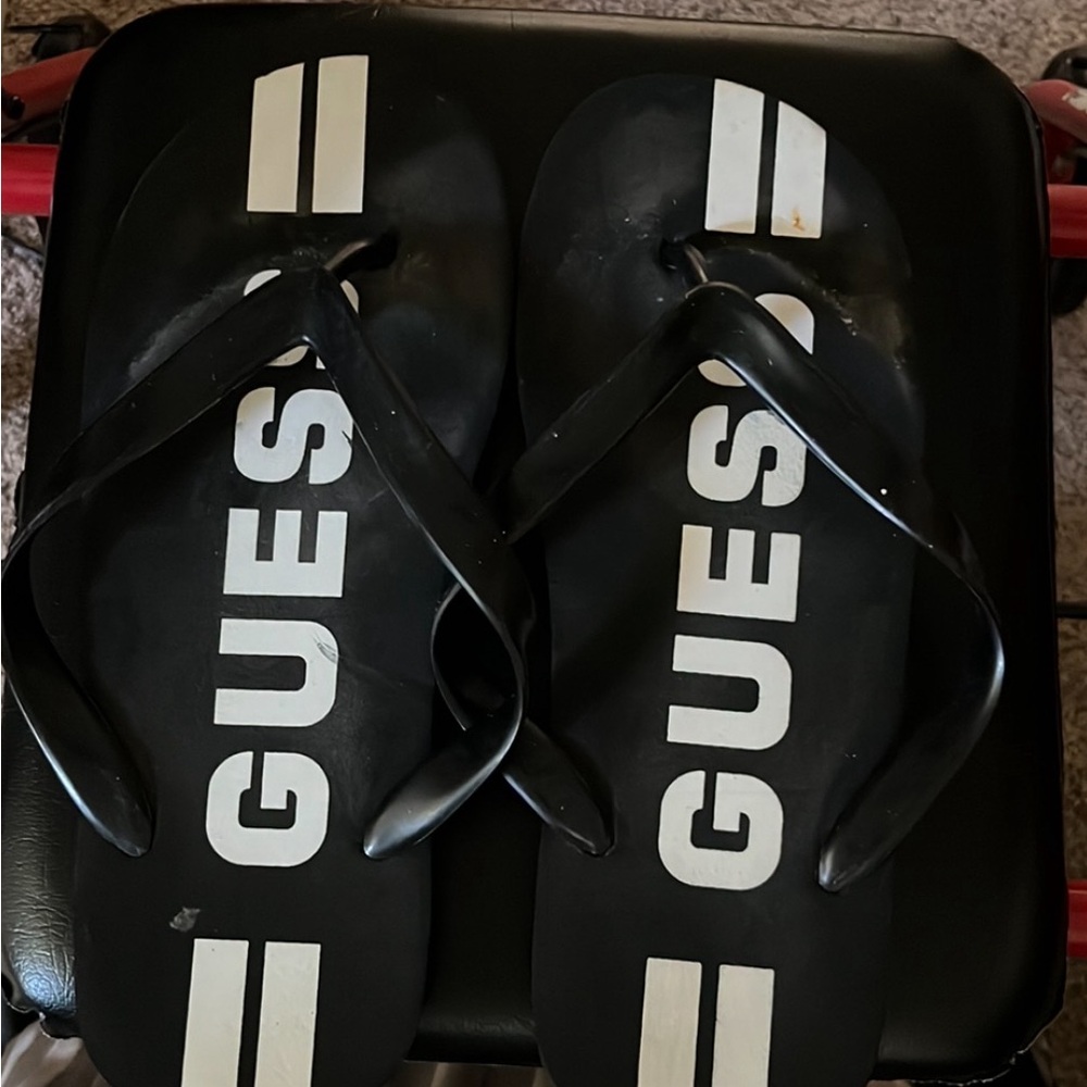 Men’s Guess Flip Flops